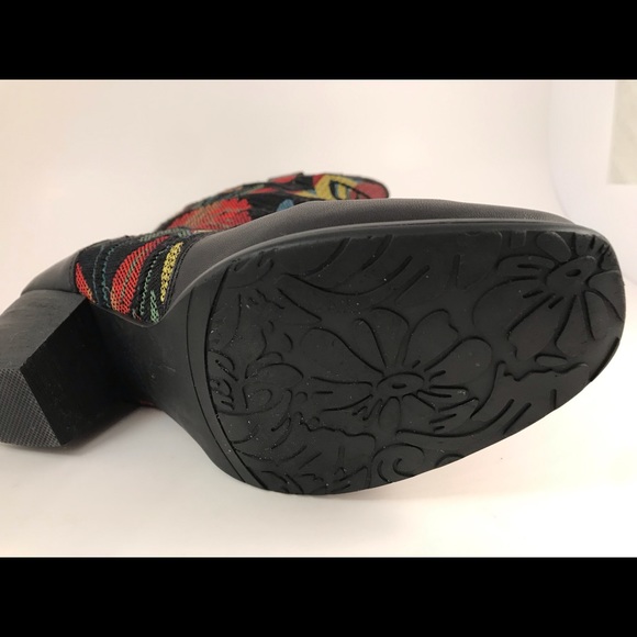 Spring Step by L’ Artiste. Floral Fabric and Leather Boots - Picture 5 of 5